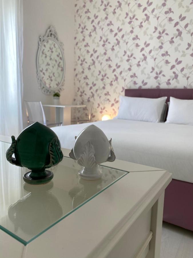 Tre Santi Bed and Breakfast Lecce Exterior foto